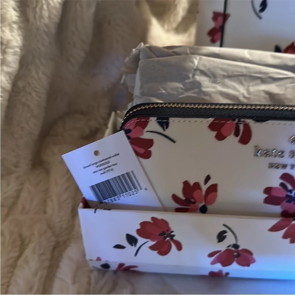Rare Kate Spade “Staci Tea Toss” BRAND NEW Boxed Full Size Zip Around Wallet